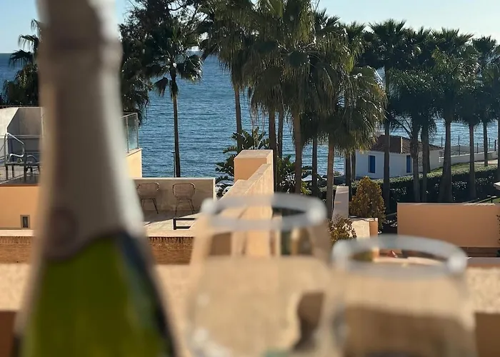 5 Stars Beachfront Paradise - Seaview, Always Heated Pool, Gym, Sauna! Апартаменти