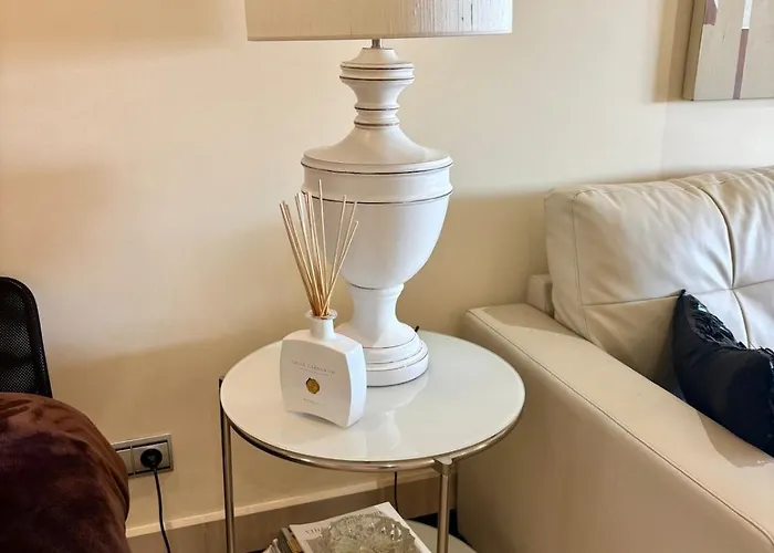 5 Stars Beachfront Paradise - Seaview, Always Heated Pool, Gym, Sauna! Апартаменти Естепона